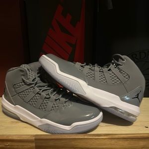 Air Jordan Max Aura